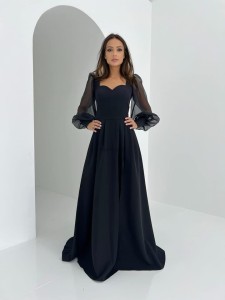 Tiulowa sukienka z rękawkami księżniczka czarna maxi rozcięcie na nogę LEA