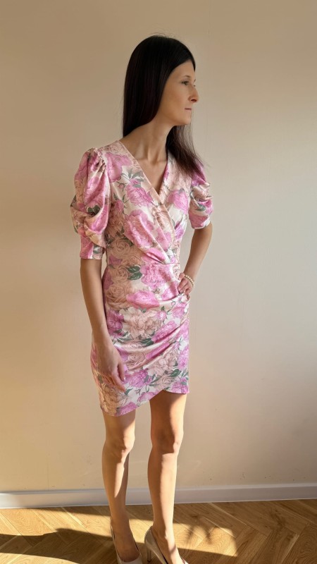 Sukienka Amelia MINI klasyczna ołówkowa taliowana bufki róż w kwiaty 36.38.40.42.44.46  - Butik damski Szyk i Styl