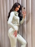 Dzianinowy komplet bluzka z kołnierzem + dzwony zieleń pastelowa  - Butik damski Szyk i Styl