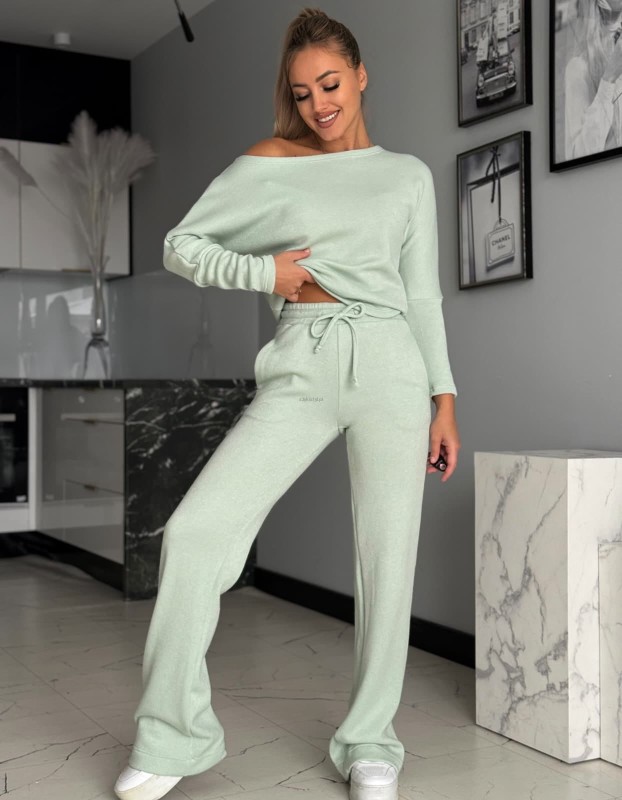 Dzianinowy komplet masełko bluza+spodnie szałwia - Butik damski Szyk i Styl