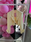 Krótki żakiet marynarka z kwiatem - Butik damski Szyk i Styl