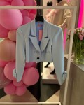 Krótki żakiet marynarka z kwiatem - Butik damski Szyk i Styl
