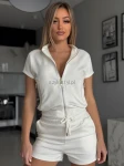 komplet bluza+spodenki szorty złote dodatki biały - Butik damski Szyk i Styl