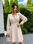 Sukienka mini Lou Marina wiązana z kokarda jasny beż  - Butik damski Szyk i Styl