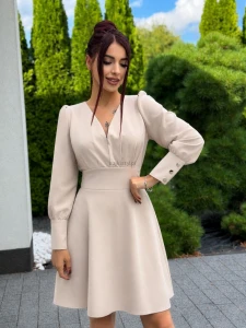 Sukienka mini Lou Marina wiązana z kokarda jasny beż 
